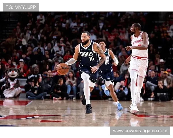 独行侠防守效率联盟前列，篮板盖帽数据优异但进攻端存在短板